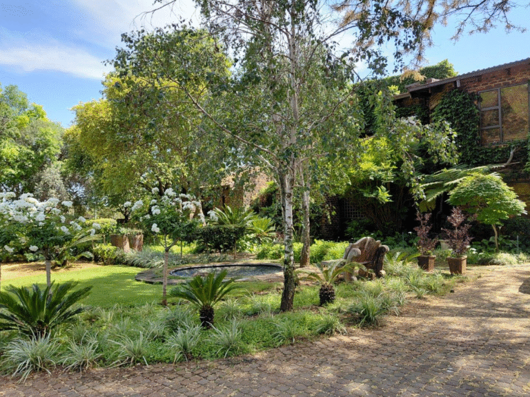 Eagles Property Wilkoppies Spacious Five Bedroom Home